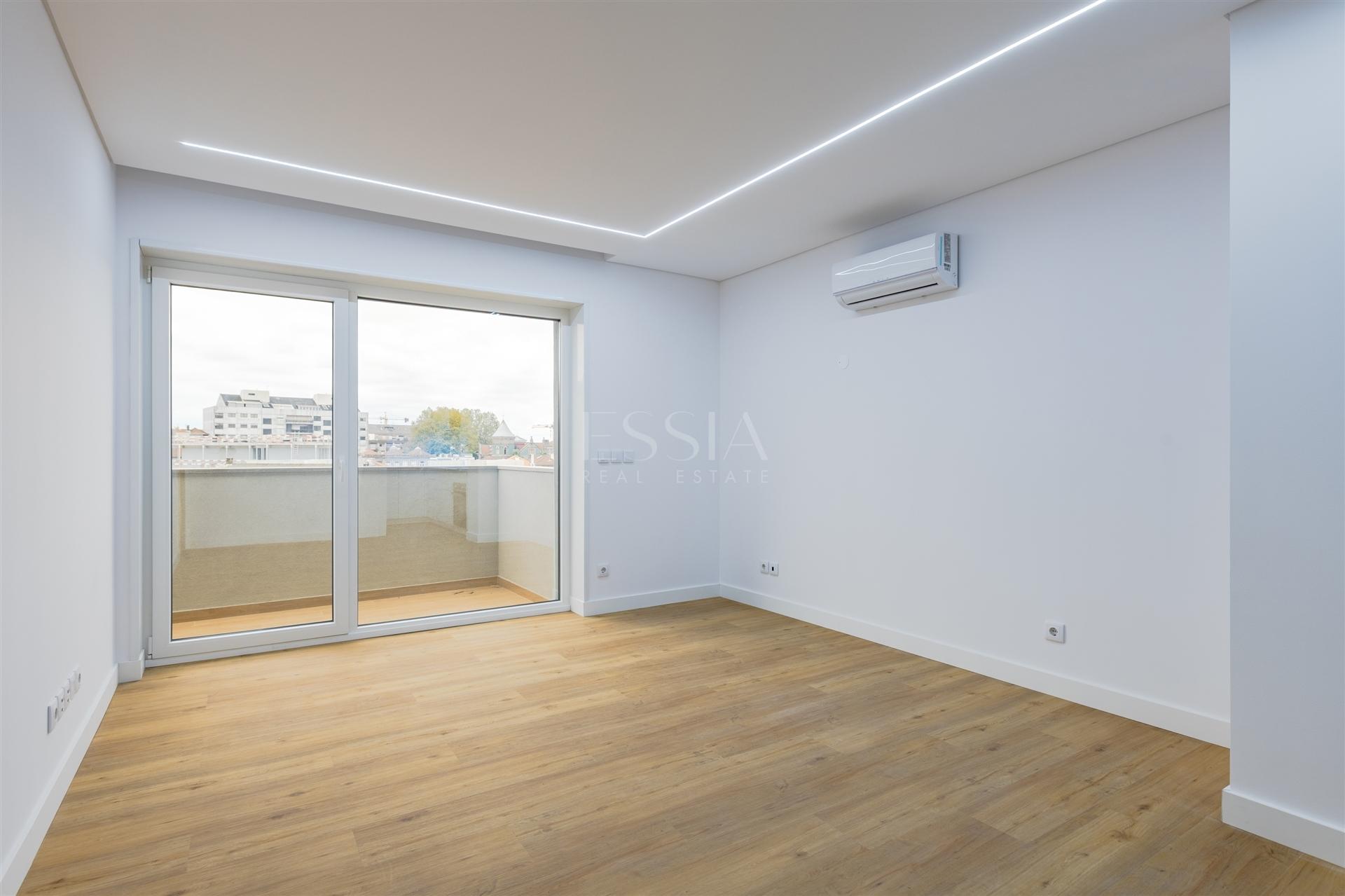 Apartamento T2 com Terraço | Centro da Baixa do Porto