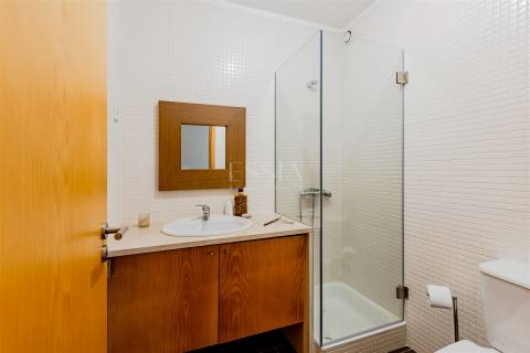 Apartamento T3 para Arrendar com Vista Douro