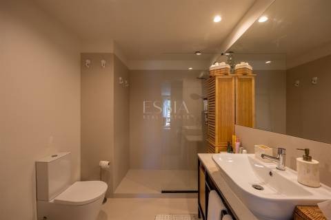 Apartamento T1 com Varandas no Flower Tower