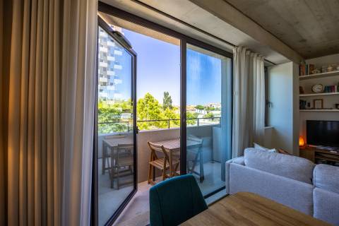 Apartamento T1 com Varandas no Flower Tower