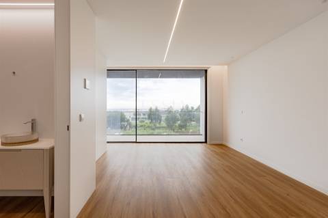 Moradia T4 com Vista Mar e Piscina