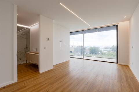 Moradia T4 com Vista Mar e Piscina