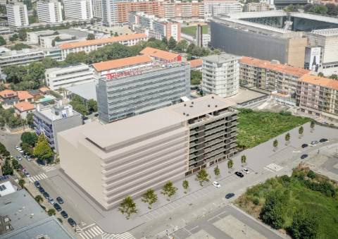 Apartamento T3 com Varanda de 37.6m2 no Varandas do Foco
