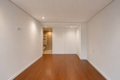 Apartamento T3 com Varanda de 37.6m2 no Varandas do Foco