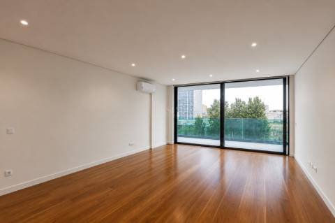 Apartamento T3 com Varanda de 37.6m2 no Varandas do Foco