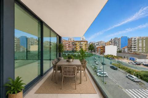 Apartamento T3 com Varanda no Varandas do Foco