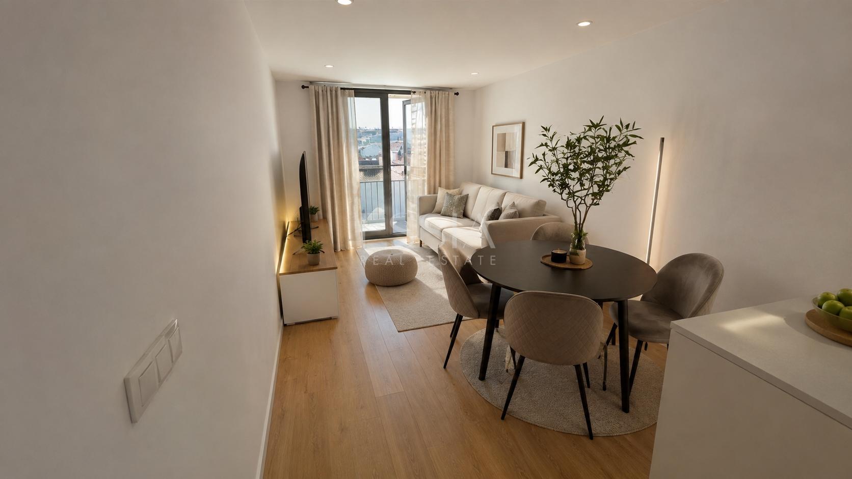 Apartamento T2 com Varanda em Campanhã
