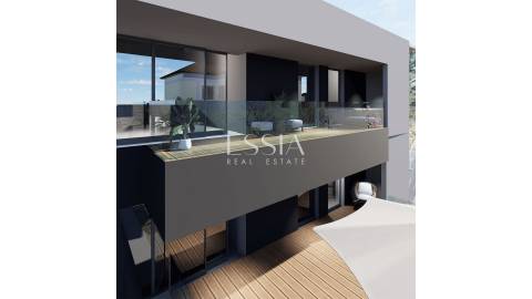 Apartamento T3 com Varandas no Bonfim, Porto