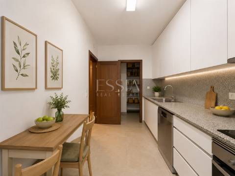Apartamento T2 Remodelado no Arrábida Place com Garagem