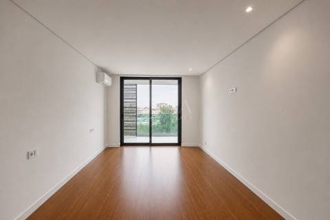 Apartamento T4 com Varanda no Varandas do Foco