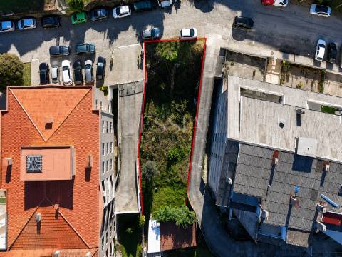 Terreno com PIP Aprovado para Construção em Oliveira do Douro