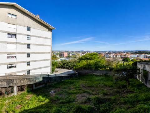 Terreno com PIP Aprovado para Construção em Oliveira do Douro