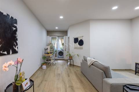 Apartamento T1 Remodelado no Bonfim, Porto