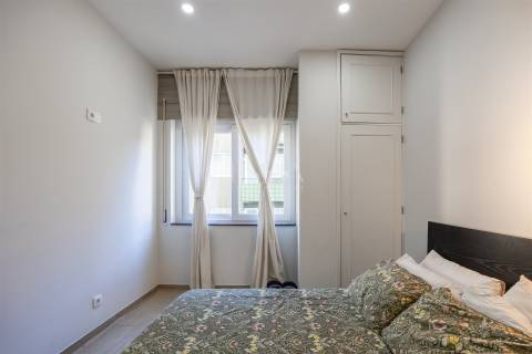 Apartamento T1 Remodelado no Bonfim, Porto