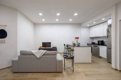 Apartamento T1 Remodelado no Bonfim, Porto