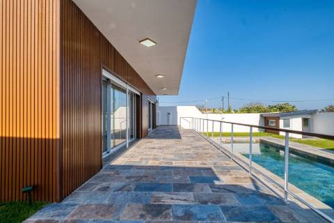 Moradia T5 Isolada - Costa Nova