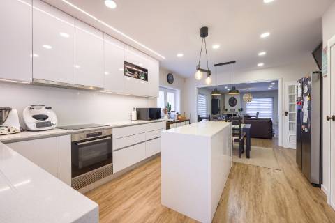 Moradia T5 Isolada em São Bernardo - Aveiro