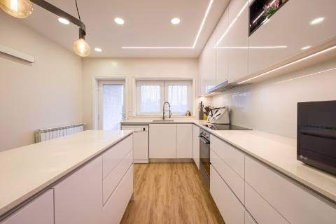 Moradia T5 Isolada em São Bernardo - Aveiro