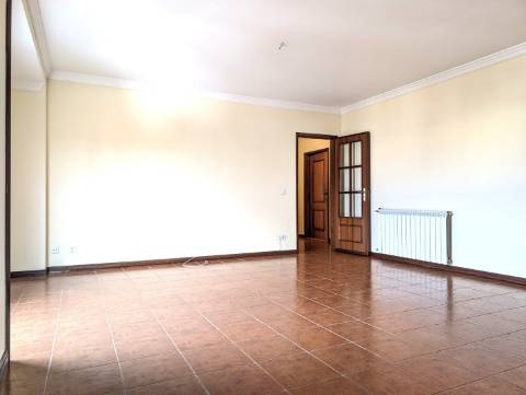 Apartamento T2 em São Bernardo - Aveiro