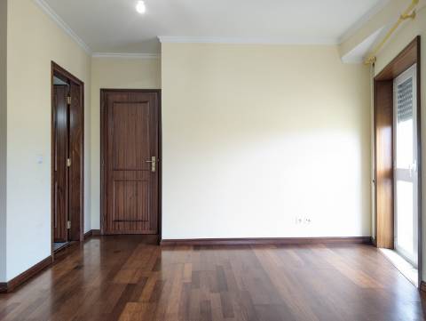 Apartamento T2 em São Bernardo - Aveiro