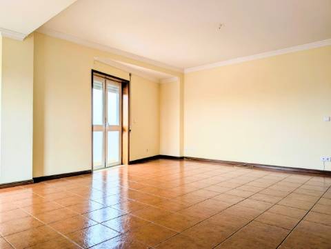 Apartamento T2 em São Bernardo - Aveiro