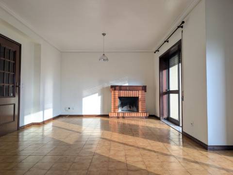 Apartamento T3 com Terraços a Poente - Águeda Centro