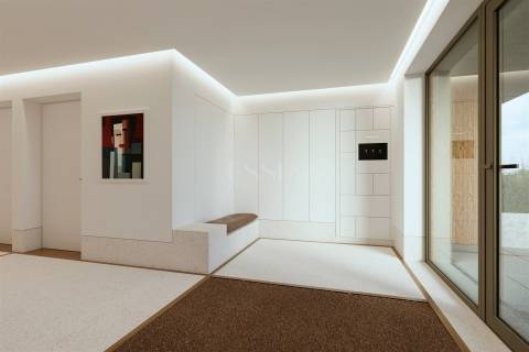 Apartamento T4 com Varanda