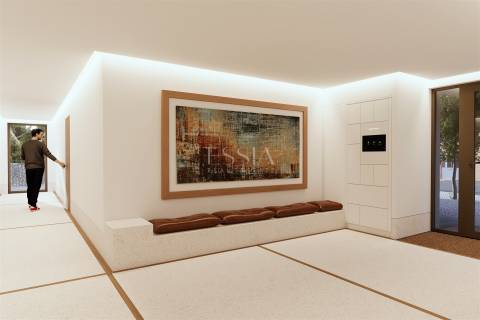 Apartamento T4 com Varanda