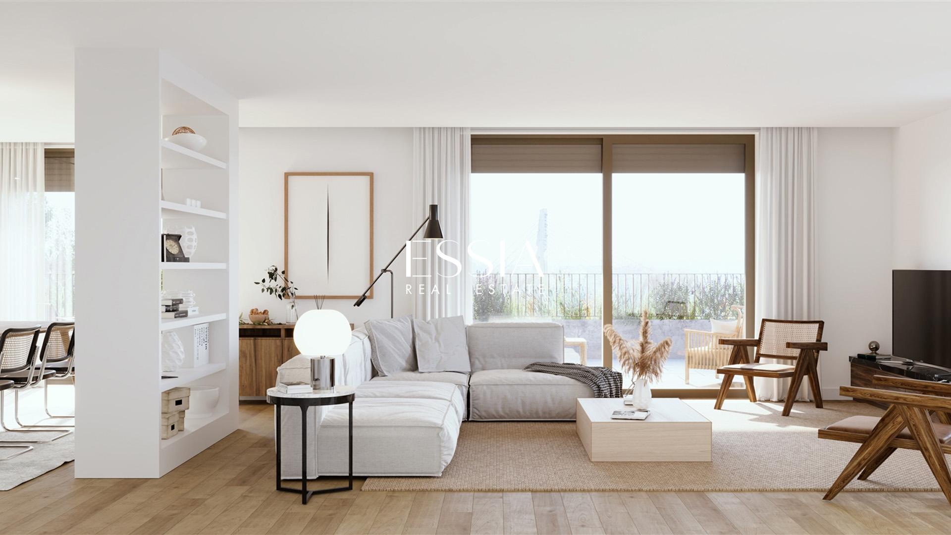 Apartamento T4 com Varanda