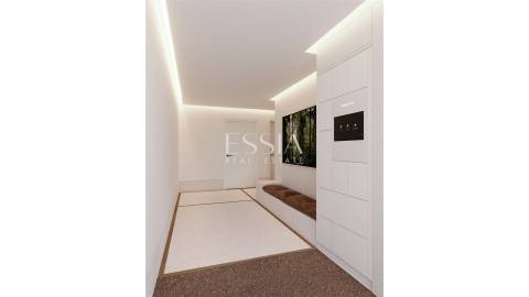 Apartamento T3 com Varanda