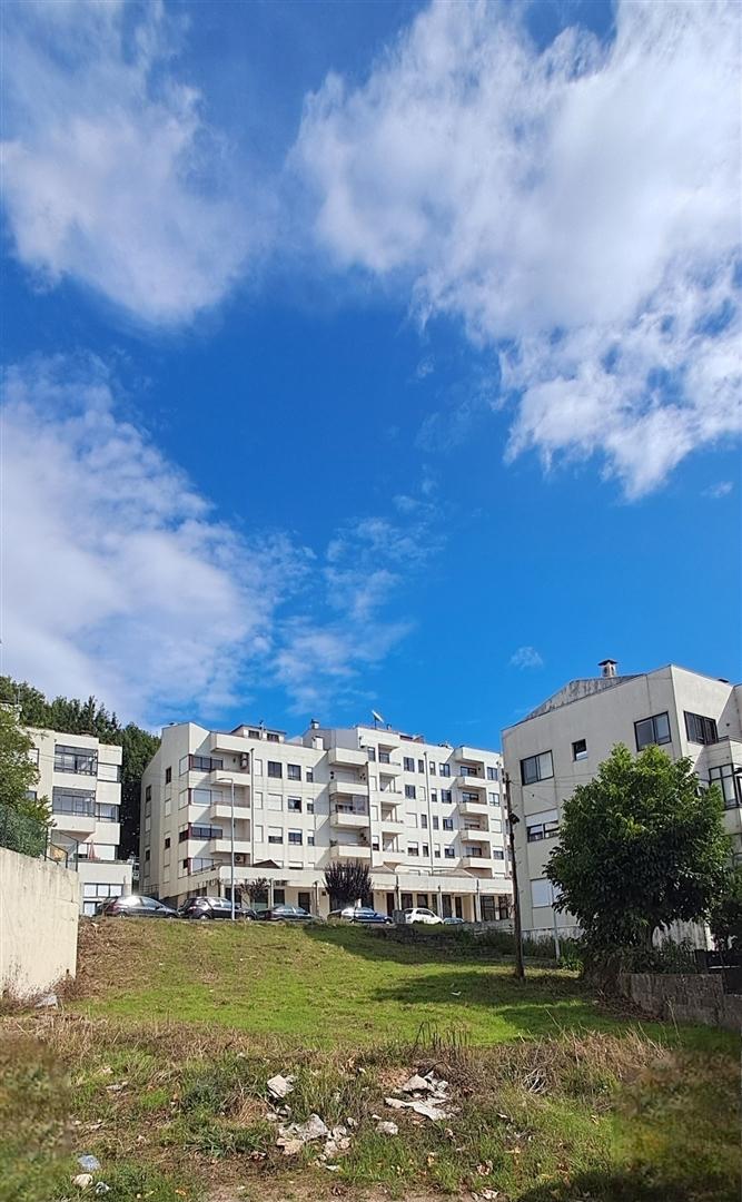 Apartamento T2+1 Arrendamento em Barcelos, Vila Boa e Vila Frescainha (São Martinho e São Pedro),Bar
<!DOCTYPE html>
<html lang=