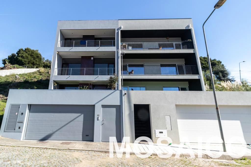 Moradia Geminada T4+1 Venda em Gondomar (São Cosme), Valbom e Jovim,Gondomar