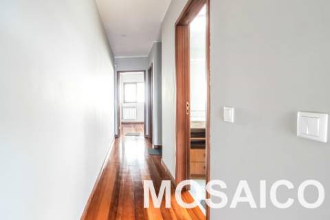 Moradia Geminada T4+1 Venda em Gondomar (São Cosme), Valbom e Jovim,Gondomar