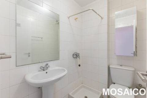 Moradia Geminada T6 TRIPLEX Venda em Gondomar (São Cosme), Valbom e Jovim,Gondomar