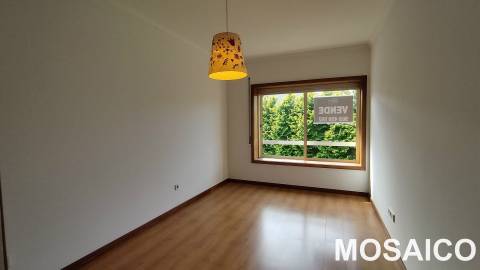 Apartamento T3 DUPLEX Venda em Mafamude e Vilar do Paraíso,Vila Nova de Gaia