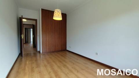Apartamento T3 DUPLEX Venda em Mafamude e Vilar do Paraíso,Vila Nova de Gaia