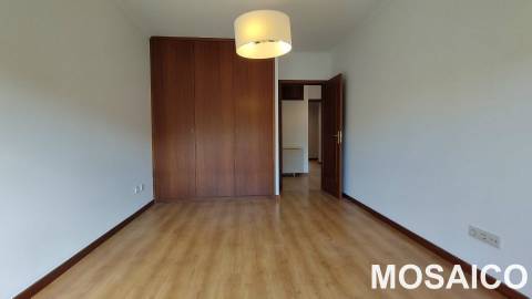 Apartamento T3 DUPLEX Venda em Mafamude e Vilar do Paraíso,Vila Nova de Gaia