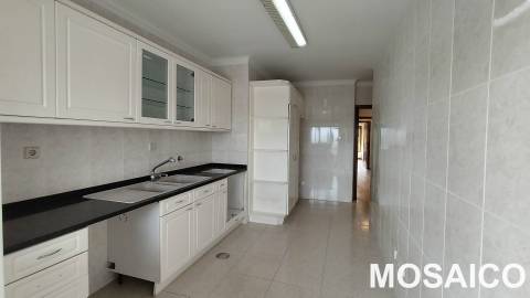 Apartamento T3 DUPLEX Venda em Mafamude e Vilar do Paraíso,Vila Nova de Gaia