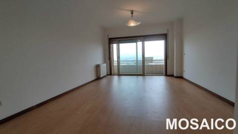 Apartamento T3 DUPLEX Venda em Mafamude e Vilar do Paraíso,Vila Nova de Gaia