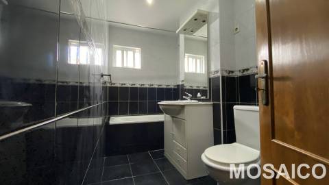 Apartamento T2 Venda em Mafamude e Vilar do Paraíso,Vila Nova de Gaia
