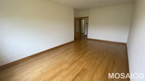 Apartamento T3 Venda em Pedrouços,Maia