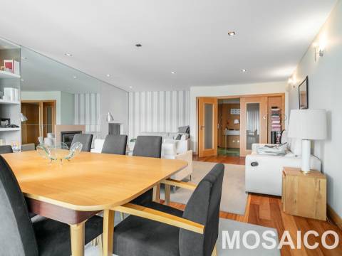 Apartamento T4 Venda em Ramalde,Porto