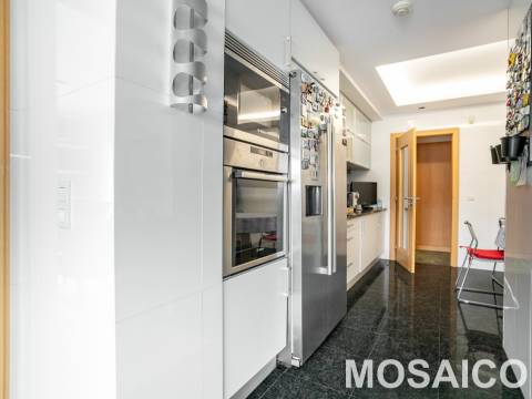 Apartamento T4 Venda em Ramalde,Porto