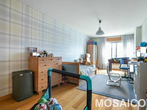 Apartamento T4 Venda em Ramalde,Porto