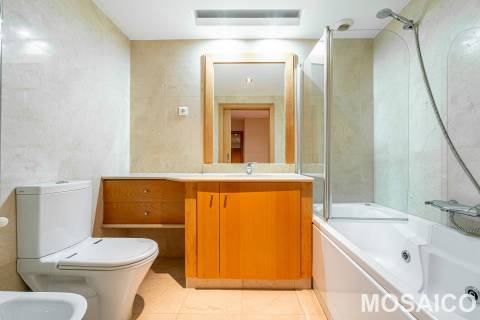 Apartamento T4 Venda em Ramalde,Porto