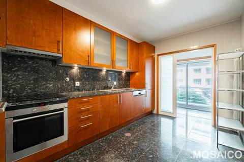 Apartamento T1+1 Arrendamento em Arcozelo,Vila Nova de Gaia