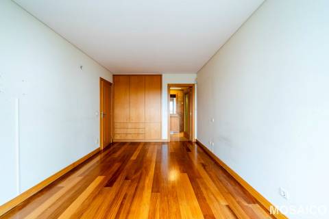 Apartamento T2 Venda em Ramalde,Porto