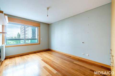Apartamento T2 Venda em Ramalde,Porto