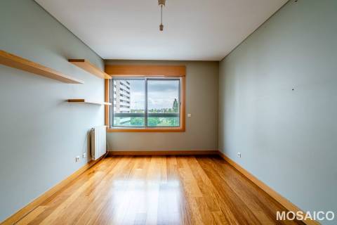 Apartamento T2 Venda em Ramalde,Porto