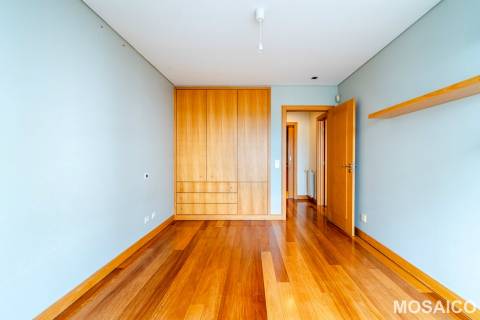 Apartamento T2 Venda em Ramalde,Porto